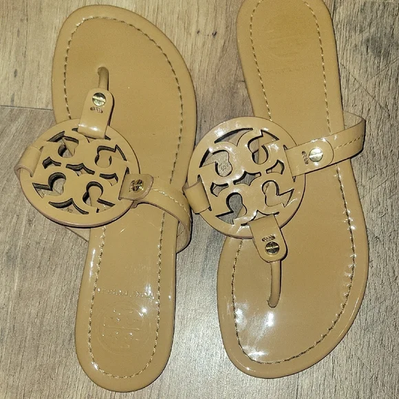 Tory Burch Tan Leather Sandals - Picture 4 of 7